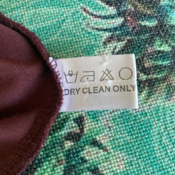 🍍EUC EMBROIDERED TOP - Picture 7 of 7